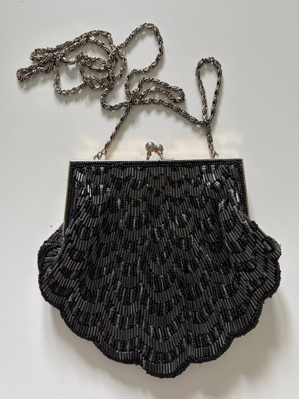 Vintage Black Beaded Evening Bag Kiss Lock Chain Purse Art Deco